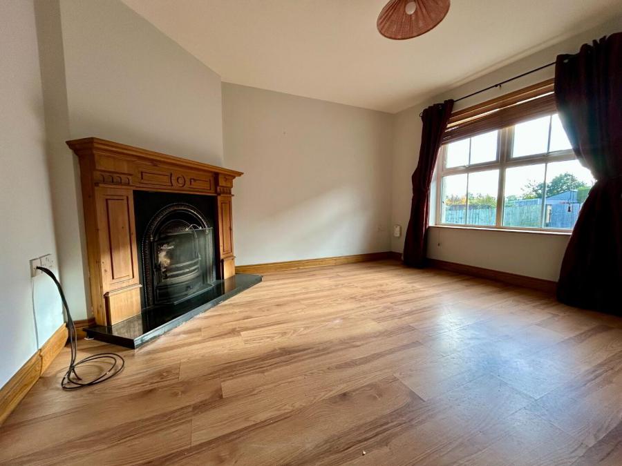 10 Tullyreagh Road 10 Tullyreagh Road