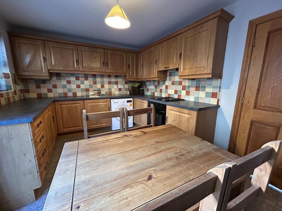 10 Tullyreagh Road 10 Tullyreagh Road