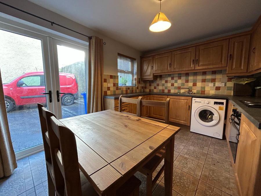 10 Tullyreagh Road 10 Tullyreagh Road