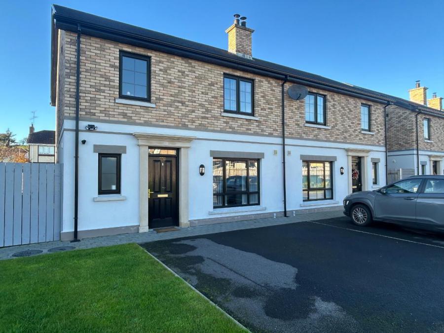 16 Westminster Court