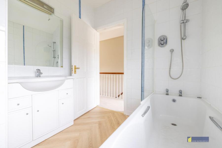 8 Lower Chanterhill Road