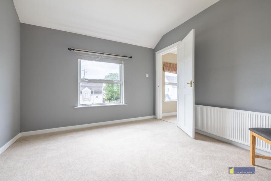 8 Lower Chanterhill Road