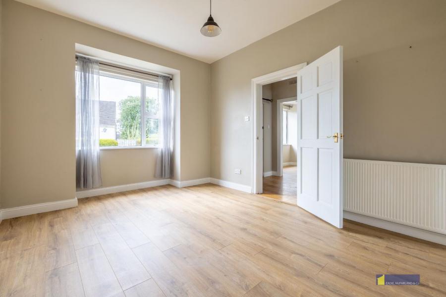 8 Lower Chanterhill Road