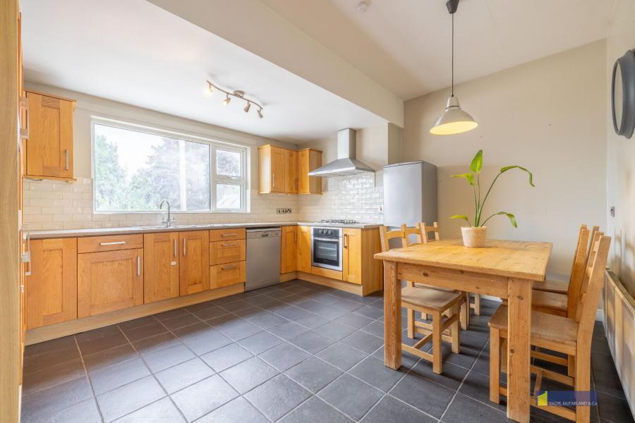 8 Lower Chanterhill Road