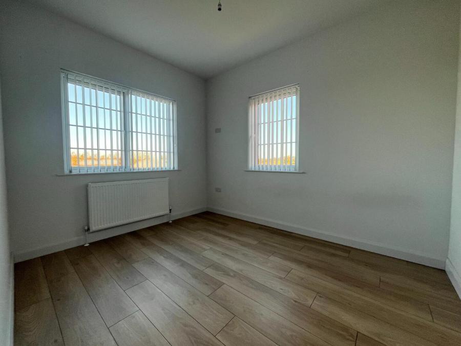 2 Cherrymount Avenue