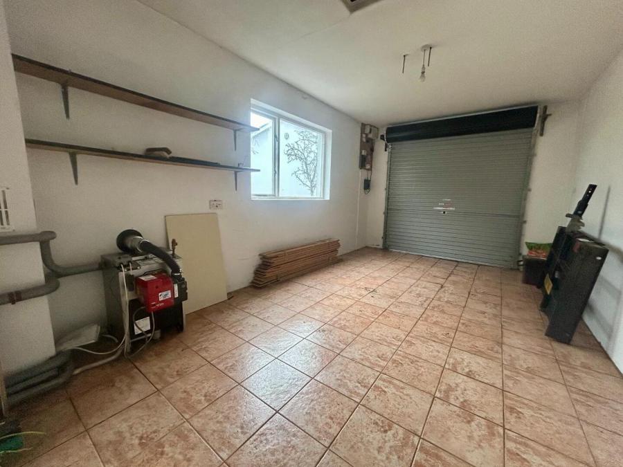 8 Rosscolban Meadows