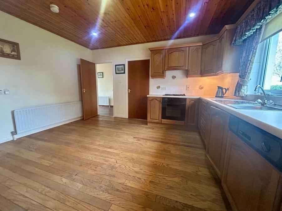 8 Rosscolban Meadows