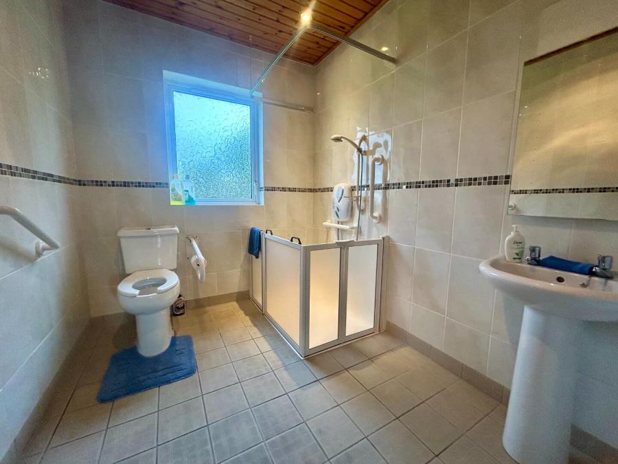 8 Rosscolban Meadows