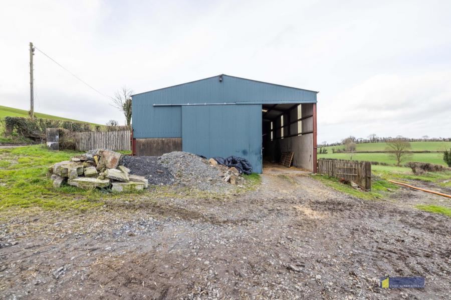 16 Creevekeeran Road