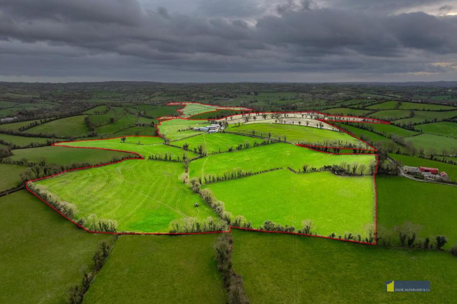 16 Creevekeeran Road