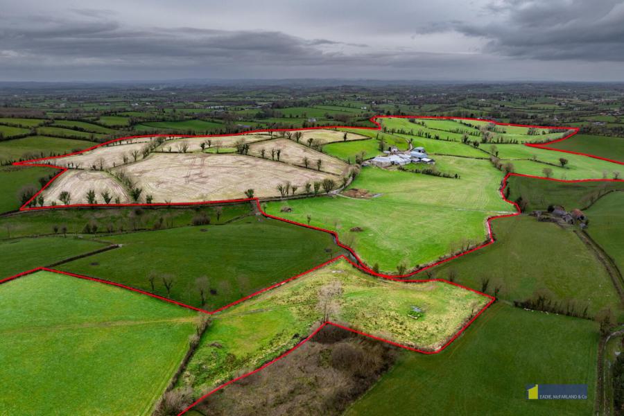 16 Creevekeeran Road