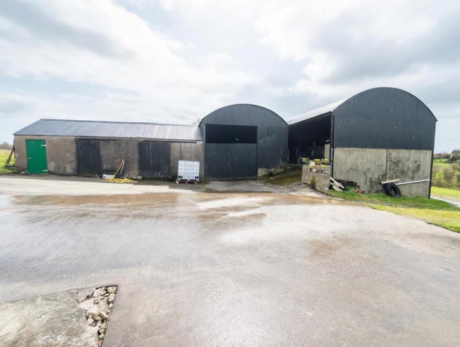 16 Dorneybridge Road