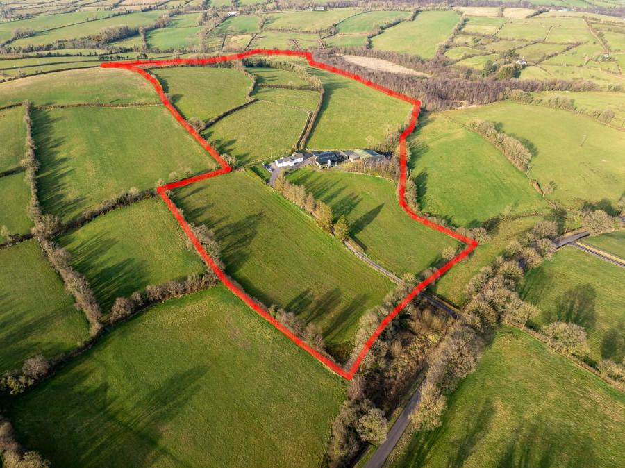 16 Dorneybridge Road