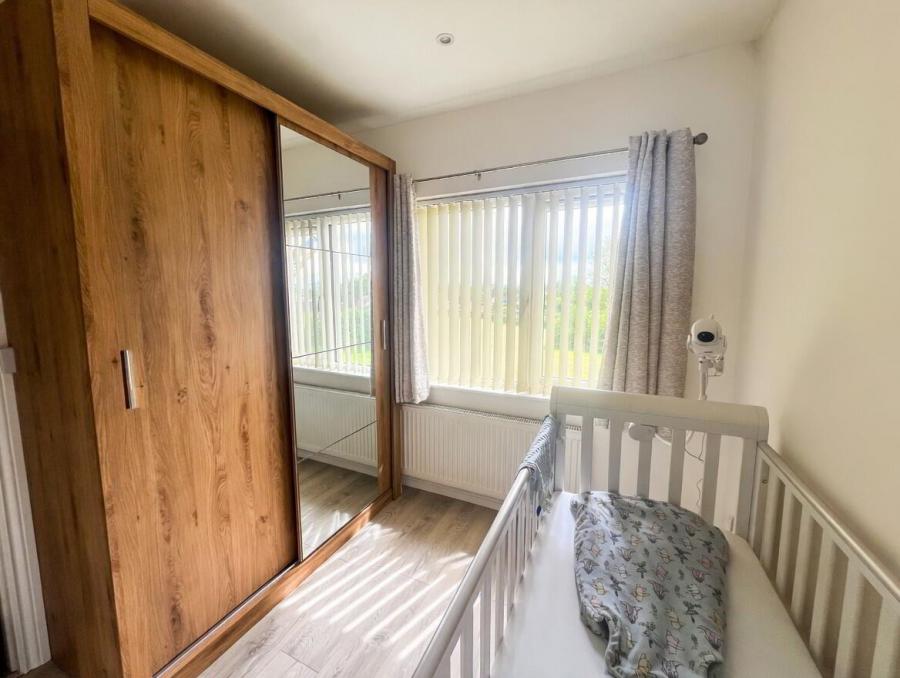 15 Bayview Close