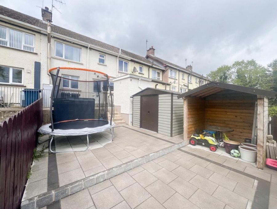 15 Bayview Close