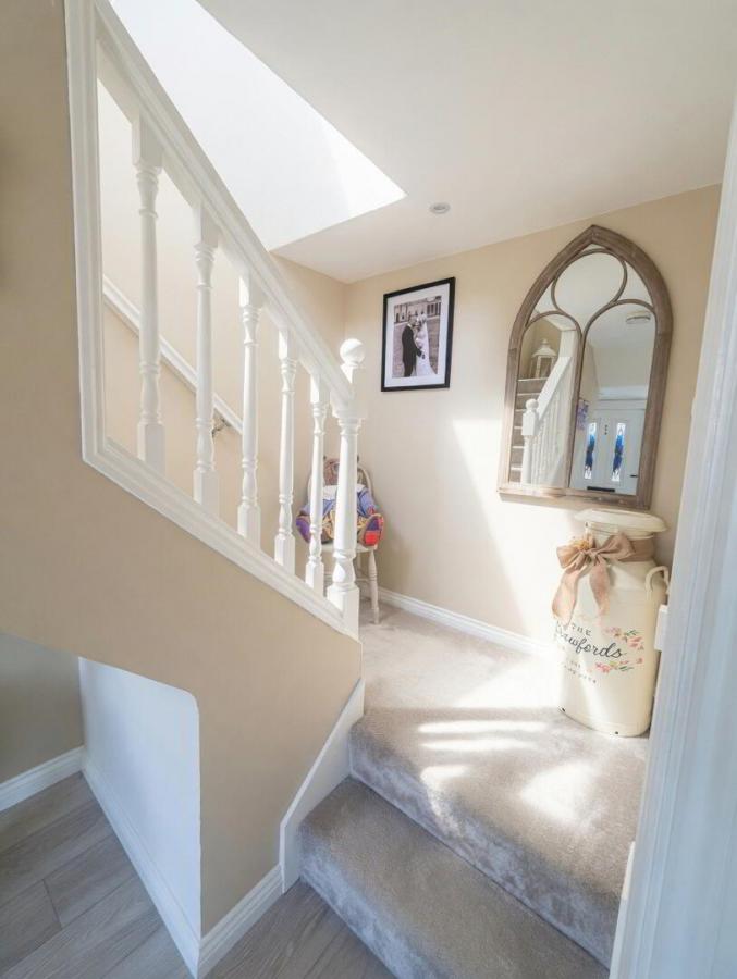 15 Bayview Close