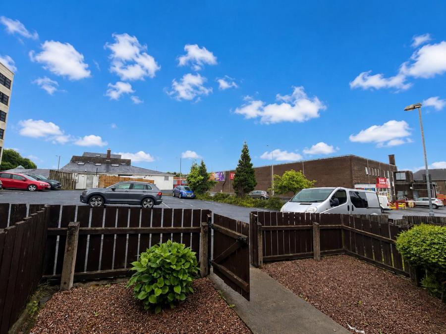 4 Fairview Lane