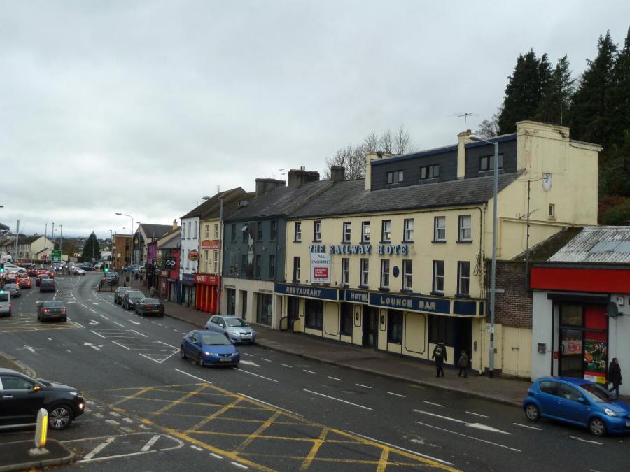Former Railway Hotel, 32-34 Forthill Street
