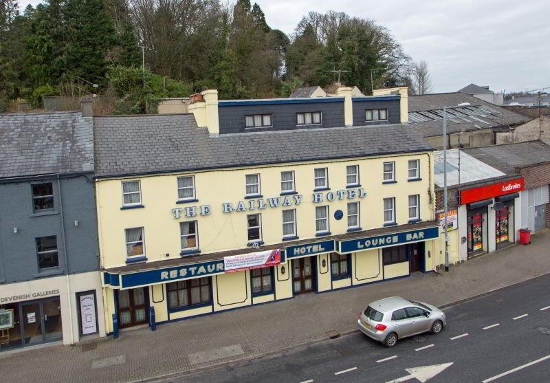 Former Railway Hotel, 32-34 Forthill Street