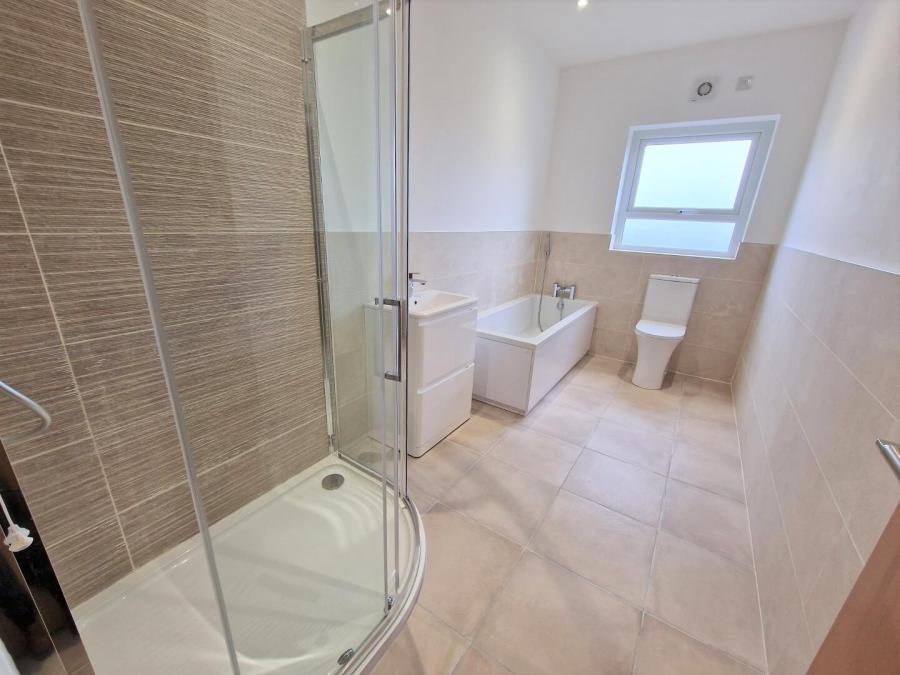 Station House Apartments, 4 Tempo Road
