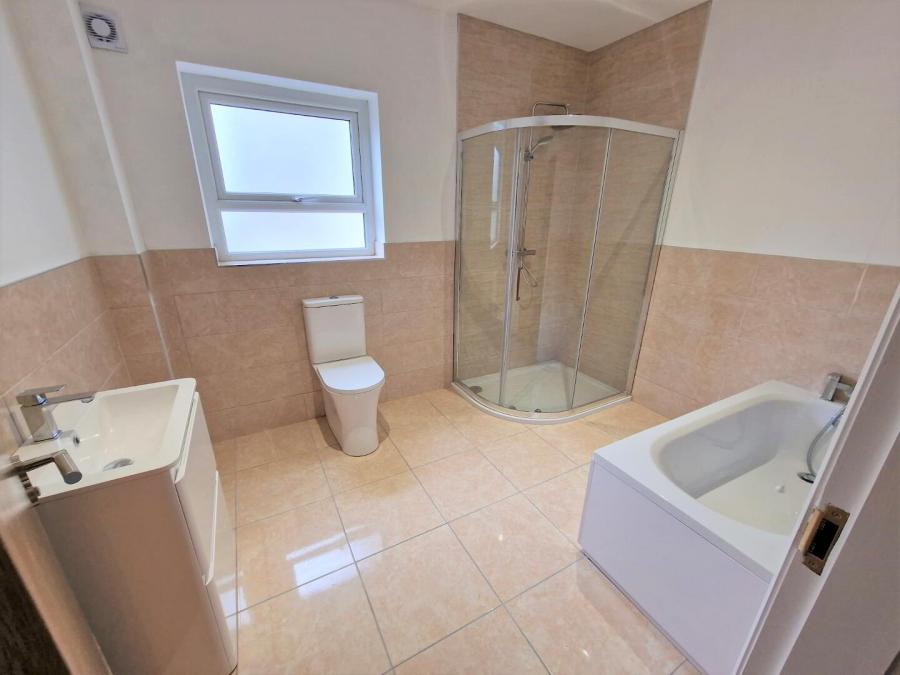 Station House Apartments, 7 Tempo Road