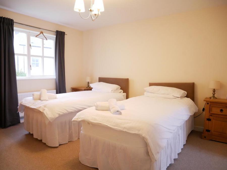 46 Kilmore Quay Cottages