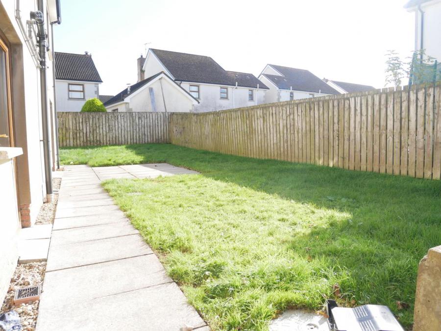 41 Rosscah View