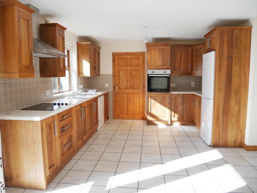 41 Rosscah View