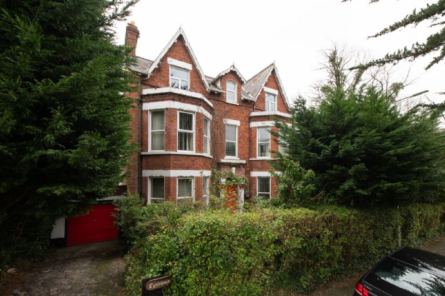 Lynnwood, Chichester Park Central