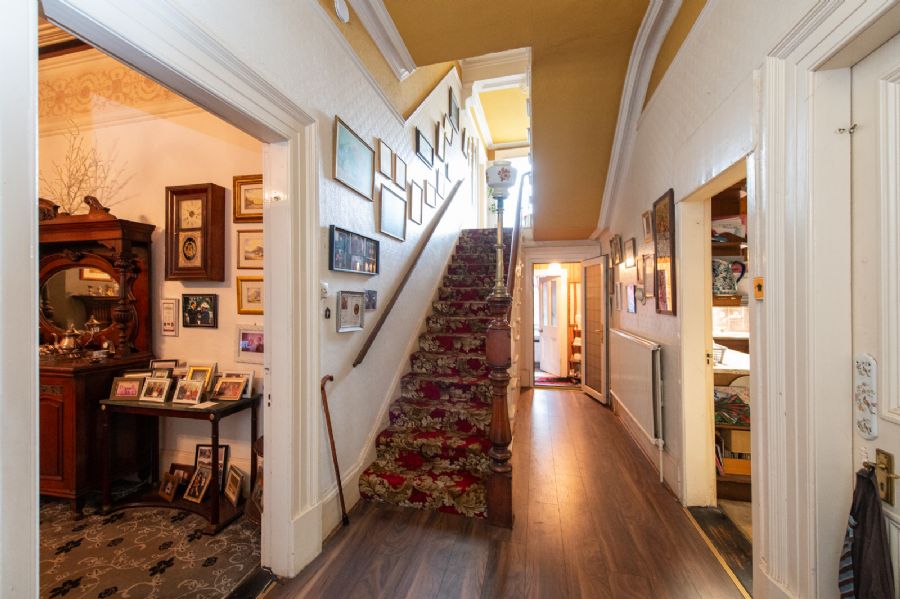 Lynnwood, Chichester Park Central