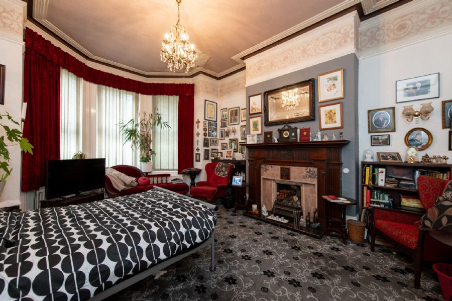 Lynnwood, Chichester Park Central