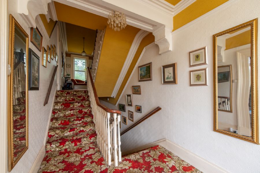 Lynnwood, Chichester Park Central