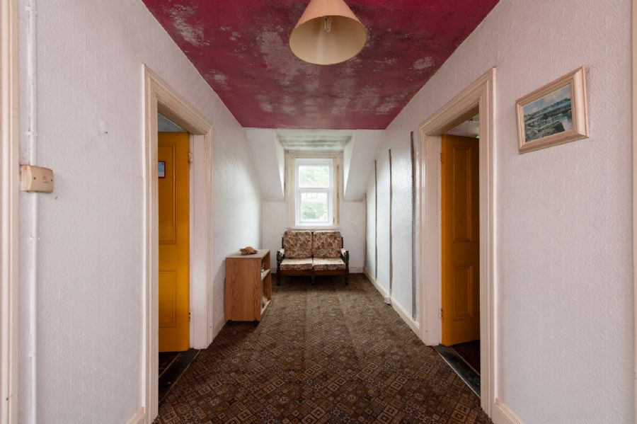 Lynnwood, Chichester Park Central