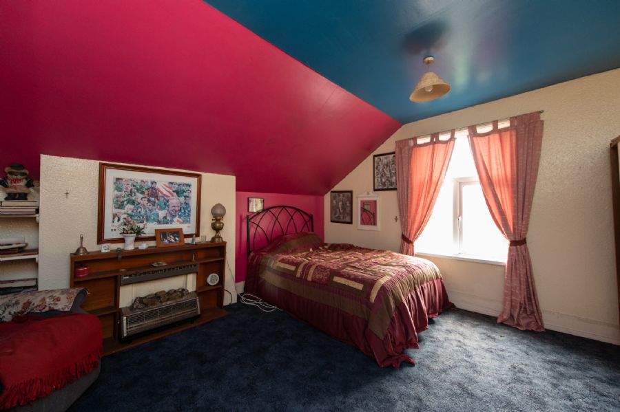 Lynnwood, Chichester Park Central