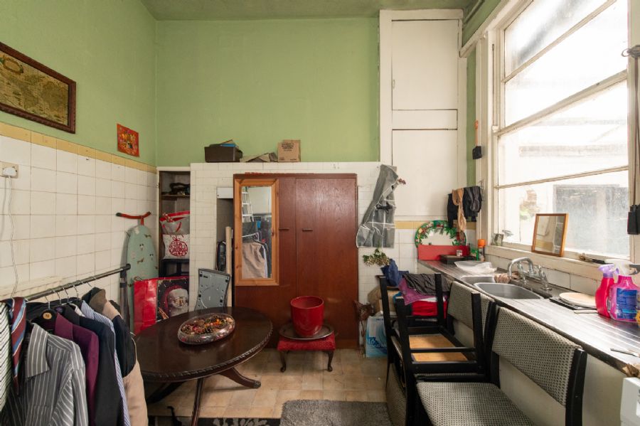 Lynnwood, Chichester Park Central