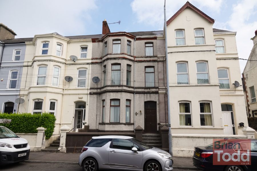 20 Curran Road