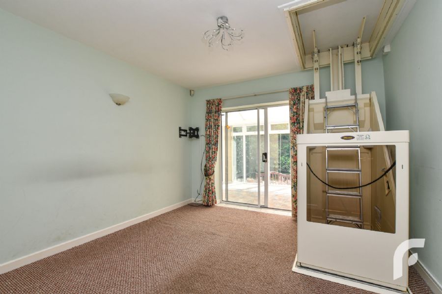7 Jordanstown Heights