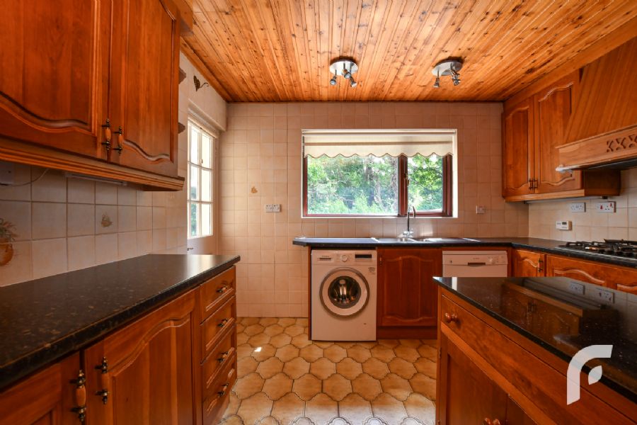 7 Jordanstown Heights