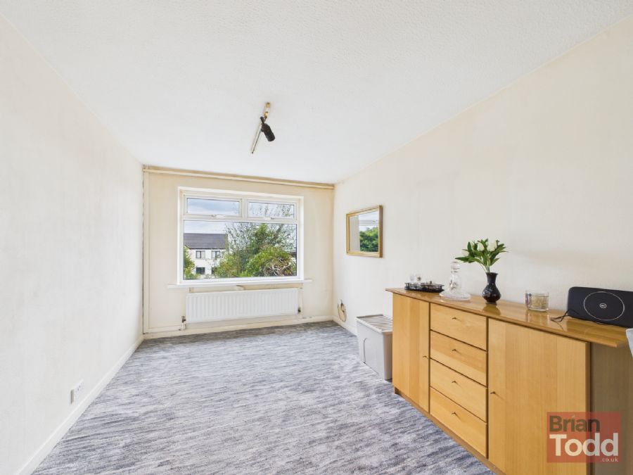 11 Ailsa Gardens