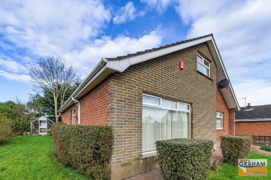 34 Thornleigh Drive