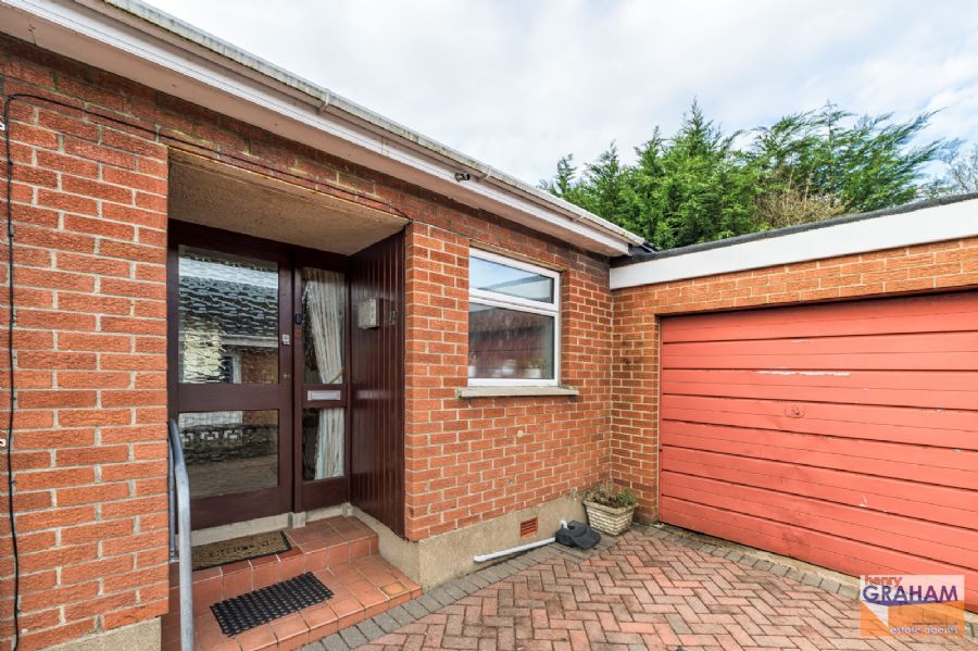 34 Thornleigh Drive