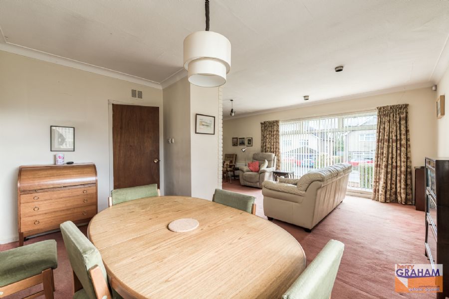 34 Thornleigh Drive