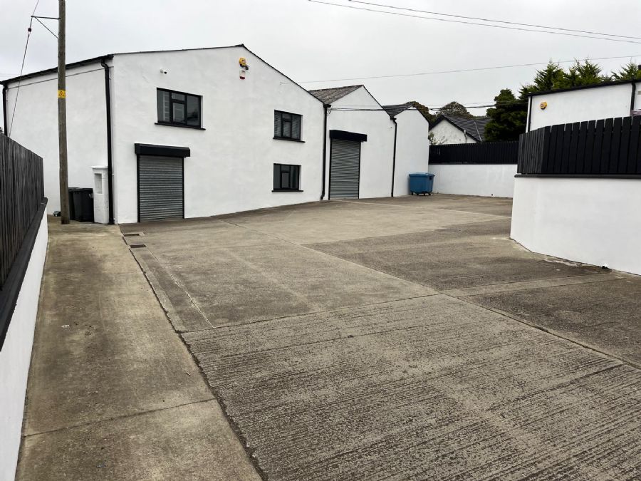C. 12% Rental Yield, 52 Tirbracken Road