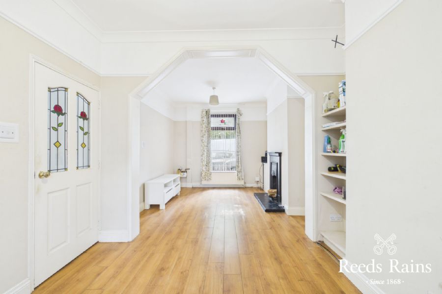 24 Castleton Gardens