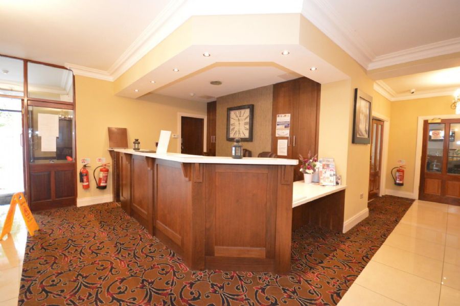 Glen Eden Hotel, 2 Main Street