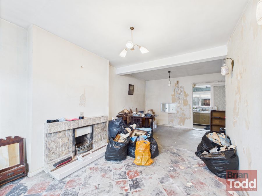 8 Parkmount Avenue