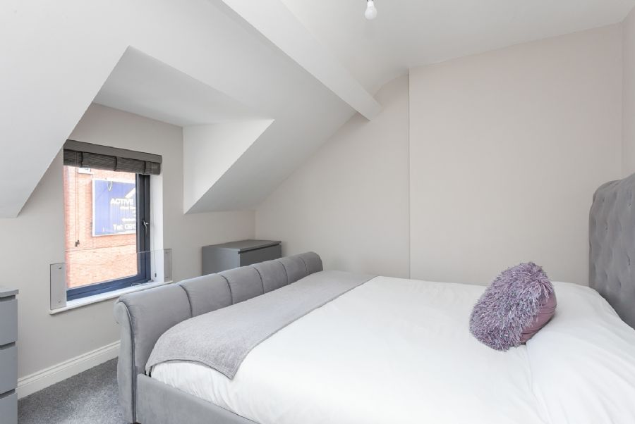 Flat C 2 Surrey Street