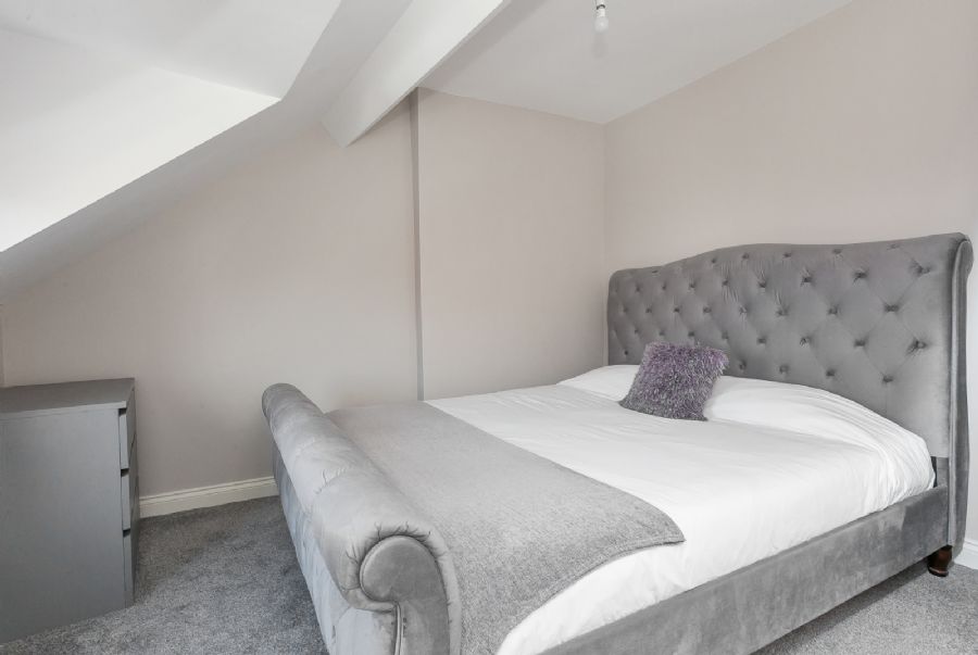 Flat C 2 Surrey Street