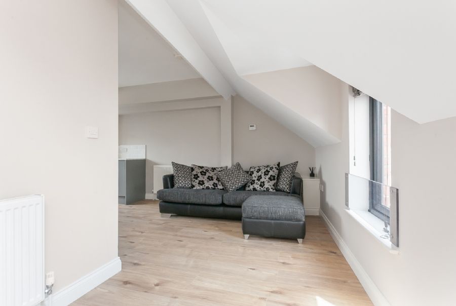 Flat C 2 Surrey Street