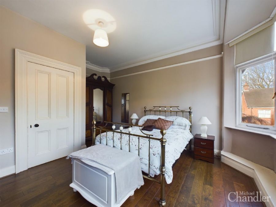 Apt 3 Moyallon Gardens, 25 Annadale Avenue